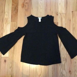 Black shirt with the shoulders cut out